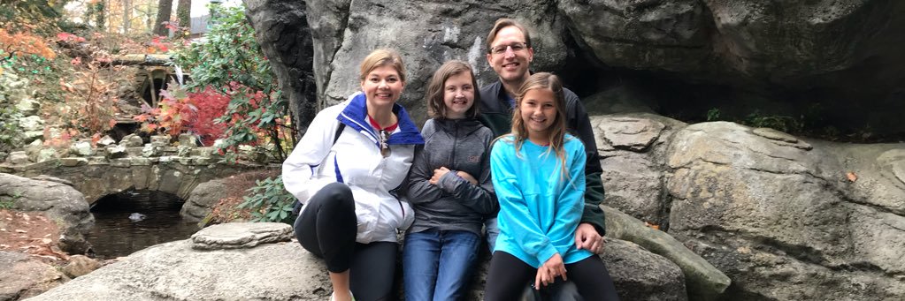 Stephanie Thompson banner