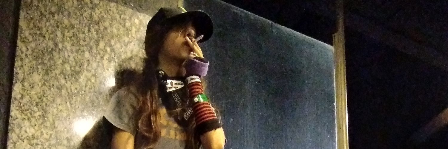 batyuri's profile banner image
