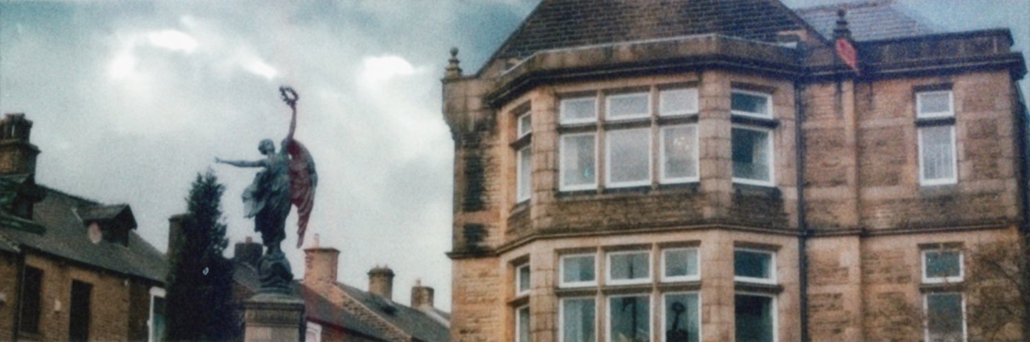 ʟowrı's banner