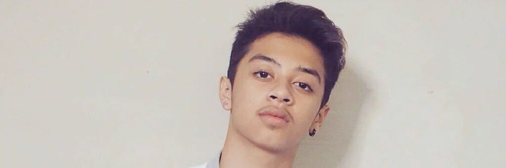 _Ajeng28's profile banner image