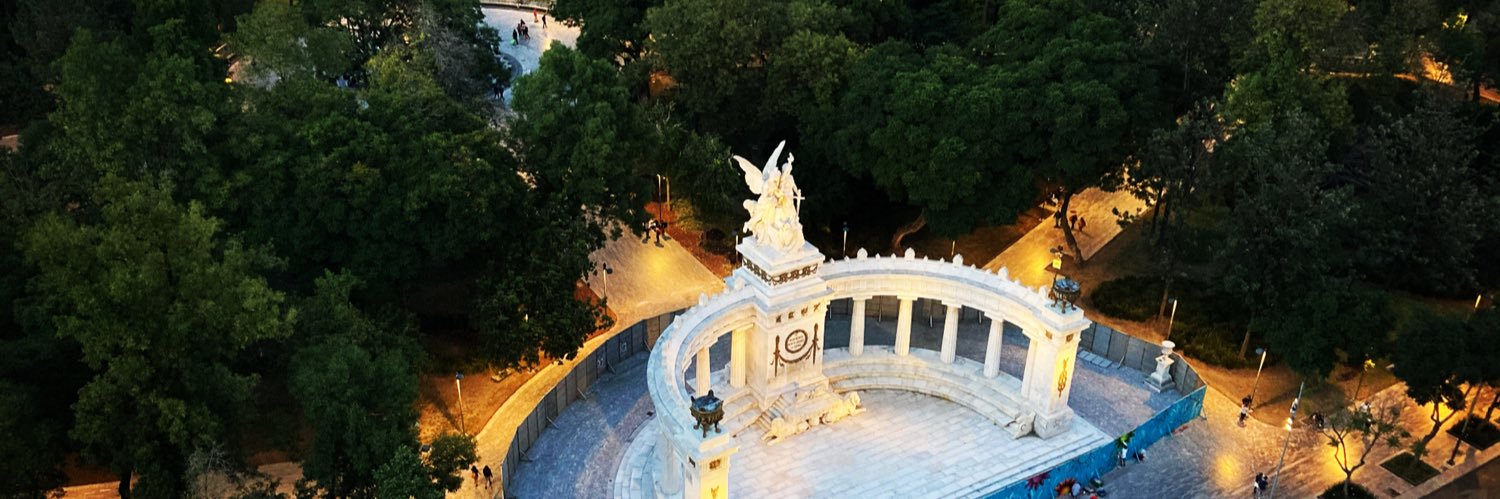 Daneli Peredo S banner