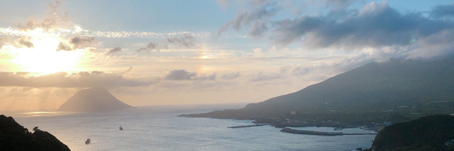 hibichilllab's profile banner image