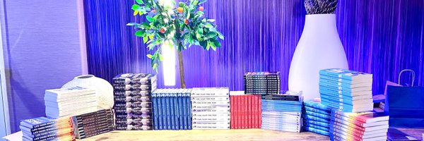 LiteraryAv8rix Profile Banner