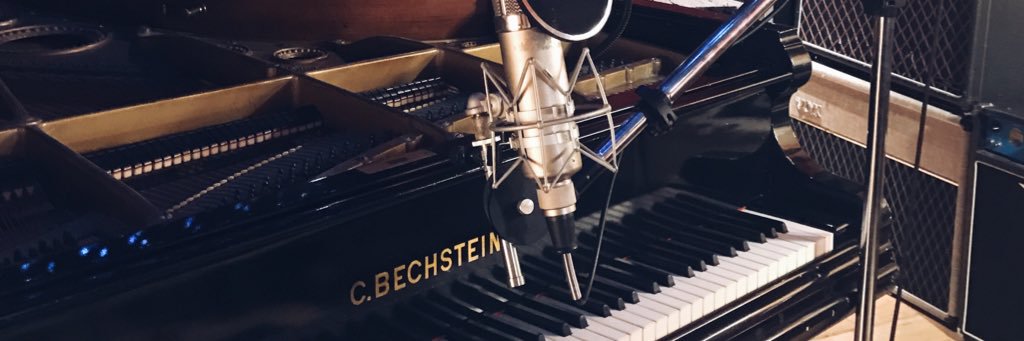 chloesound's profile banner image