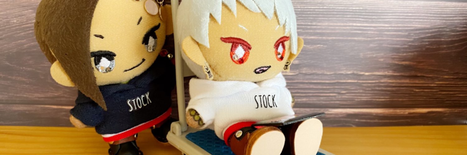 fw_closet's profile banner image