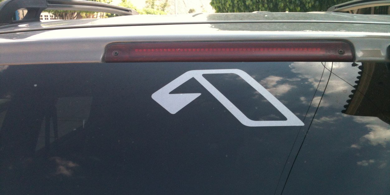 sɐɹǝplɐq oʇɹǝqlɐ ® banner