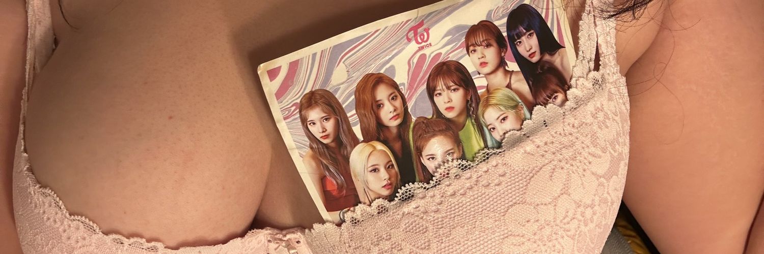 momo banner