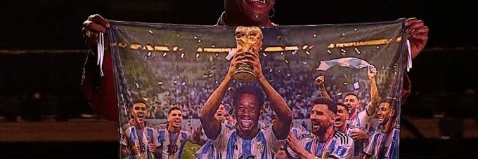 M banner