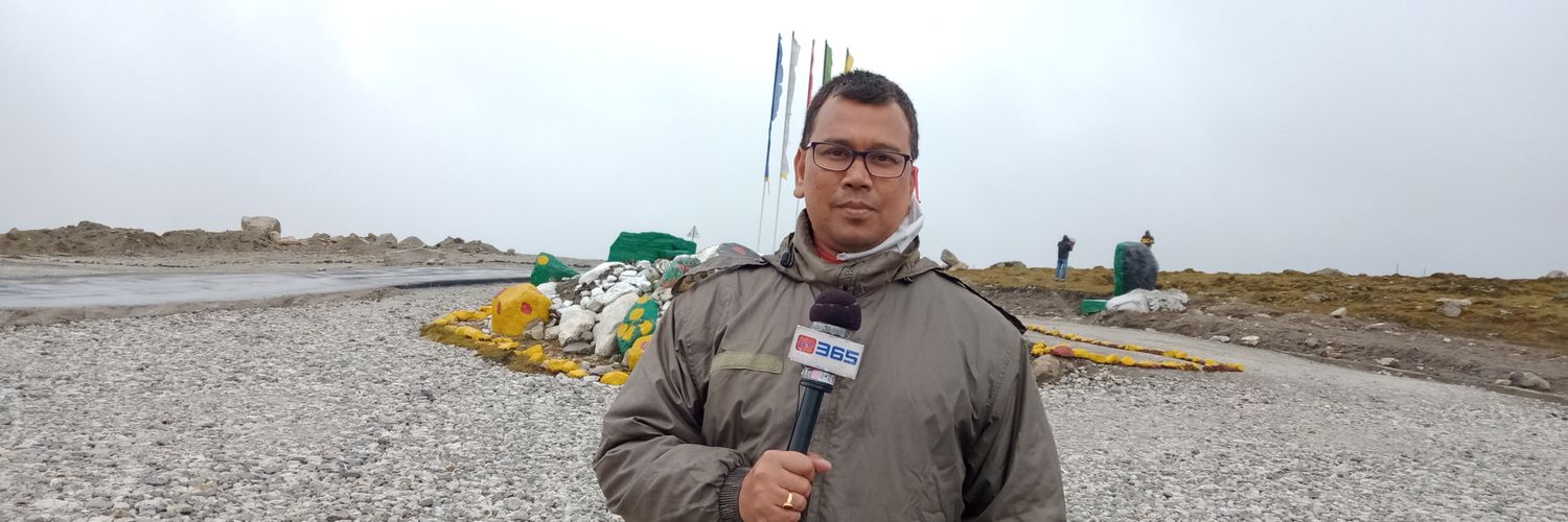 mukulpathak's profile banner image