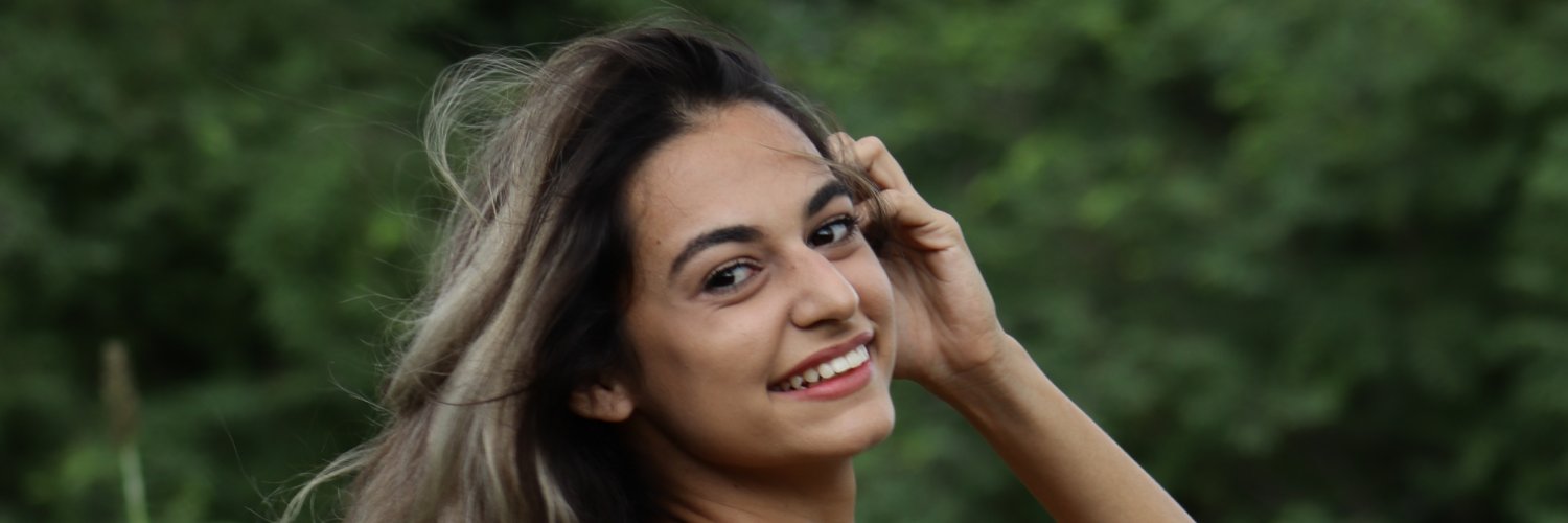 Iara_hs's profile banner image