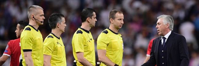 Fotballdommer banner