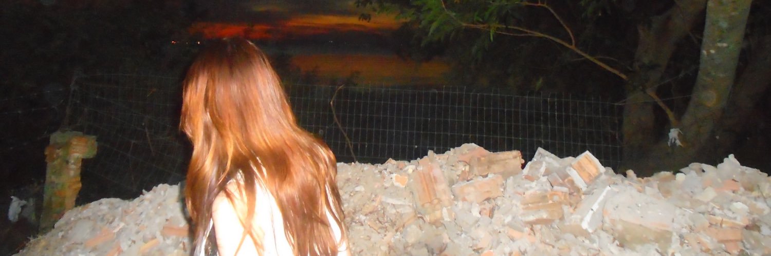 luuhcore's profile banner image