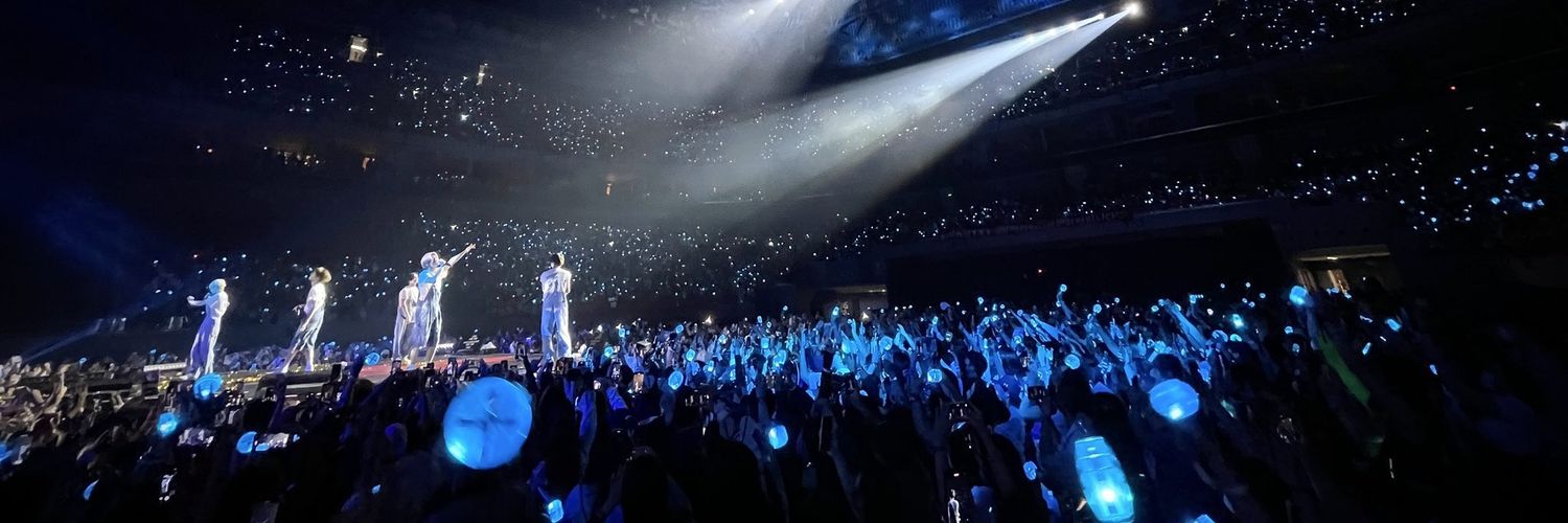 urmoazen's profile banner image
