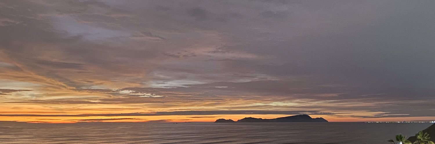 managuass's profile banner image