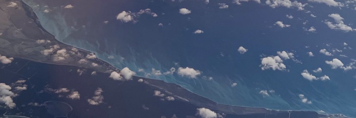 𝓜. 🏄🏻‍♂️ banner