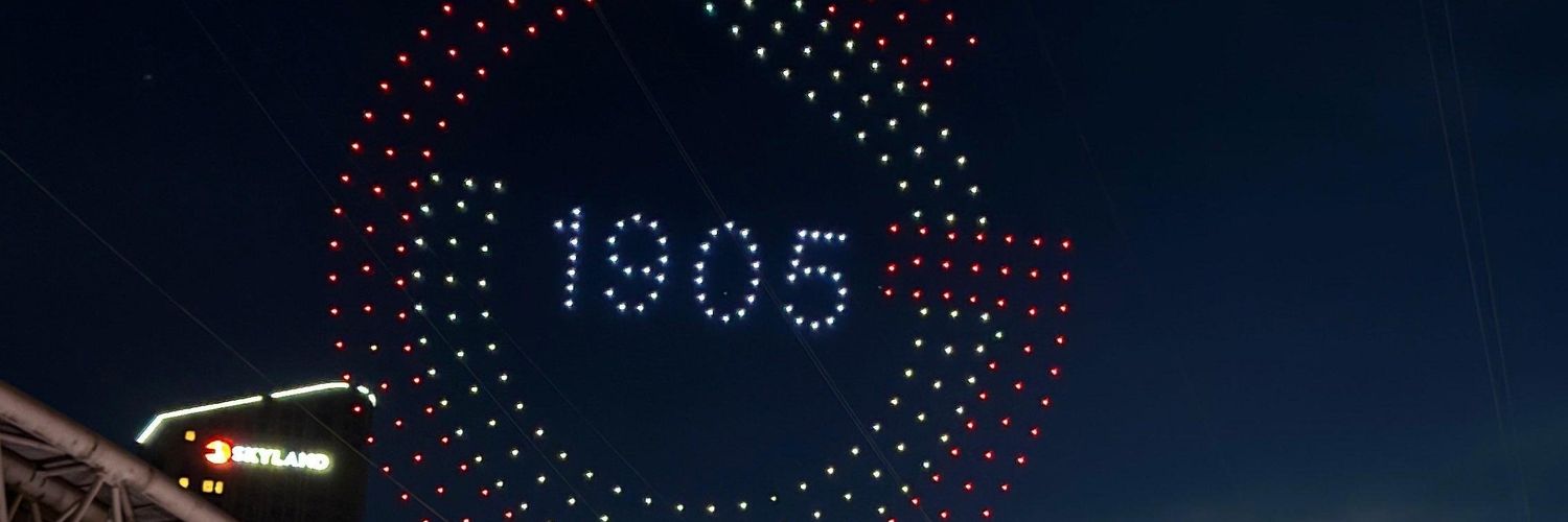 Invicta Lion 1905 banner