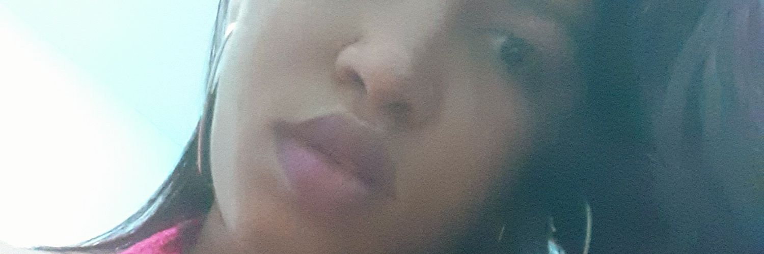 analiia85's profile banner image