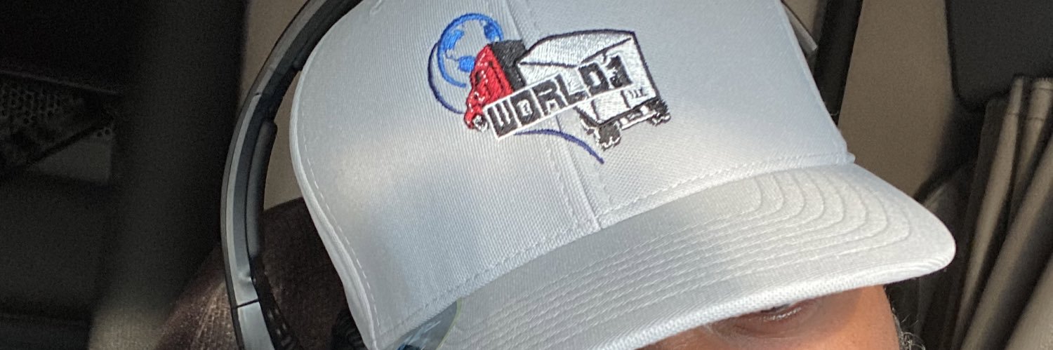 mr_young8's profile banner image