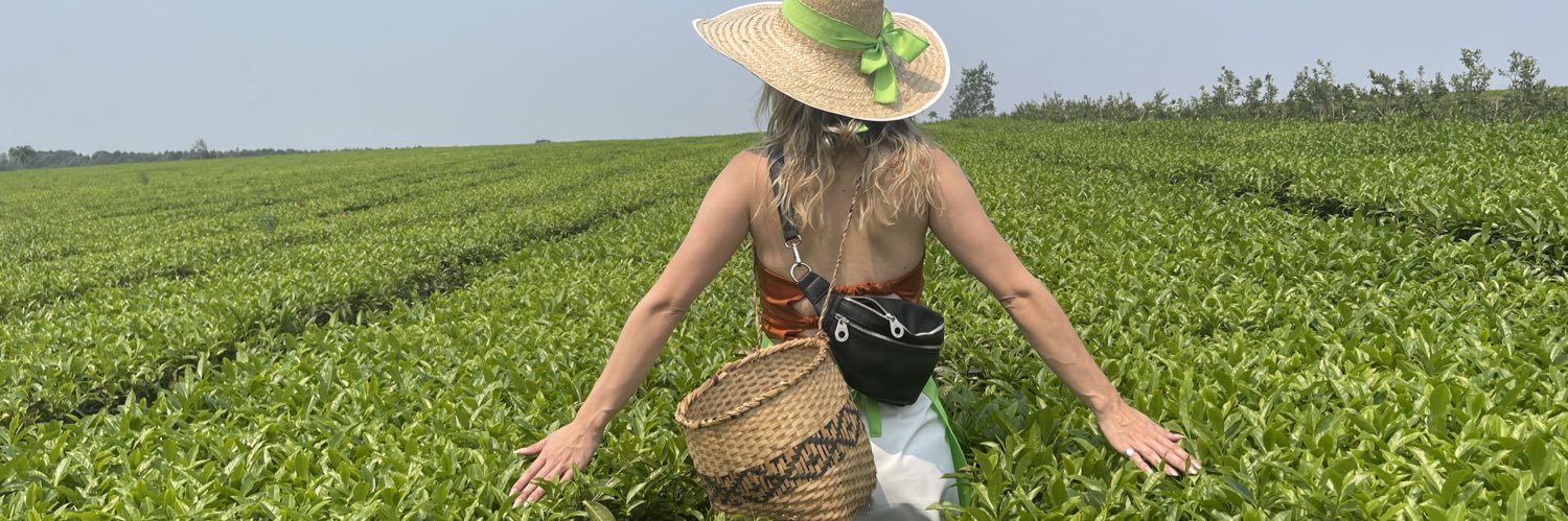 Agustina Vivanco banner