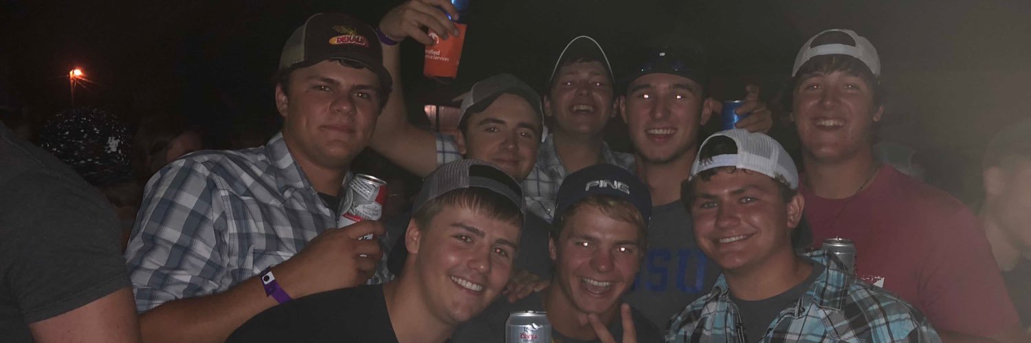 wags_mitchell's profile banner image