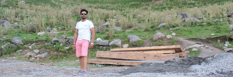 POORAN1's profile banner image