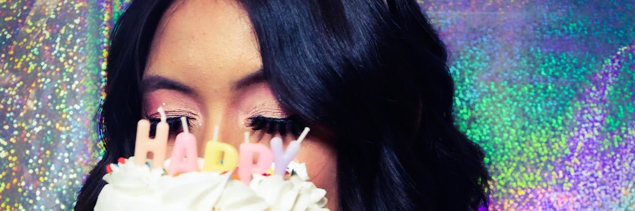 MenaNotMeena's profile banner image