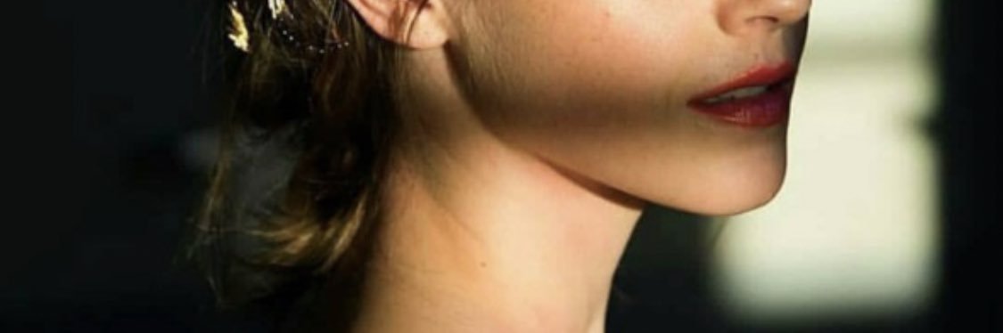 لينا. banner