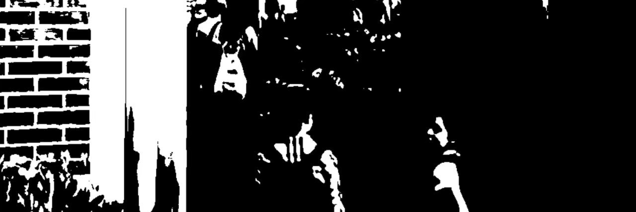 qián banner