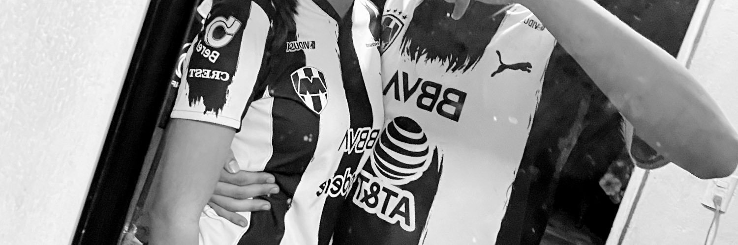 adrianareyna_'s profile banner image