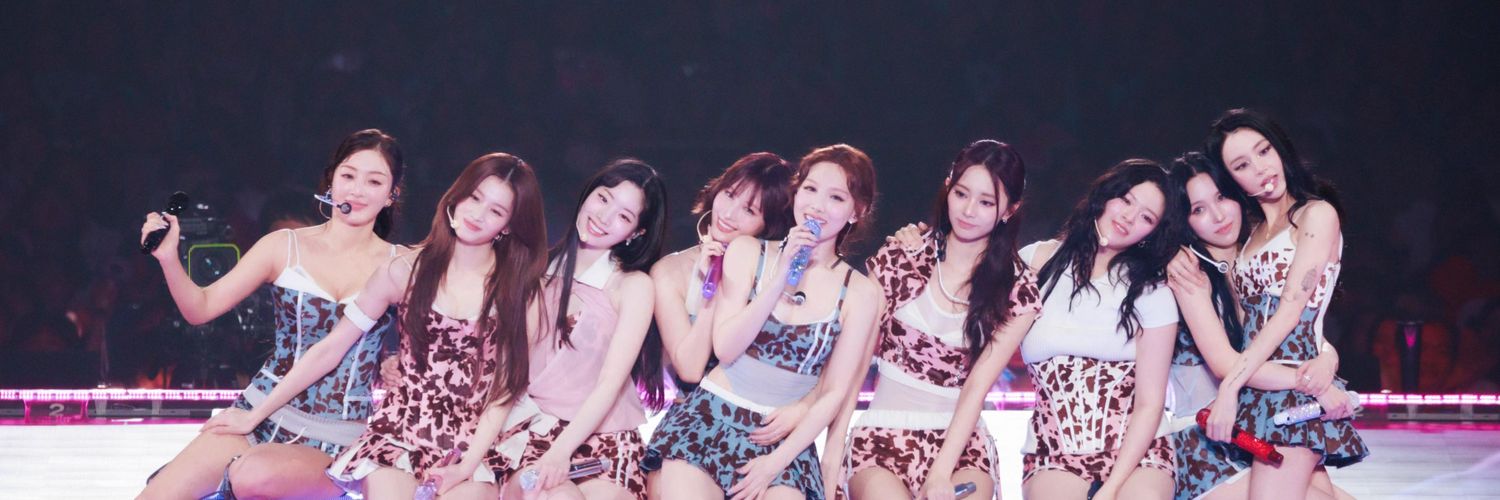 MINA_halTWICE's profile banner image