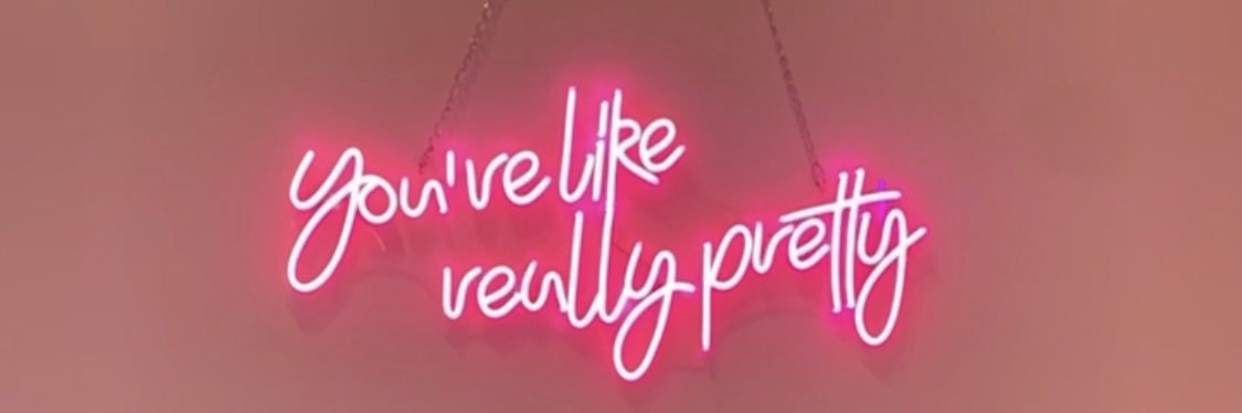 _SIMPLYlaurenk's profile banner image