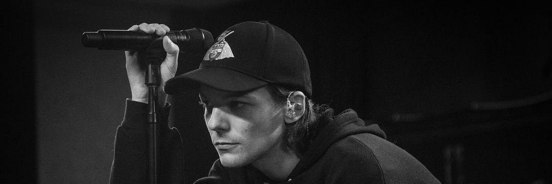 99mafisa's profile banner image