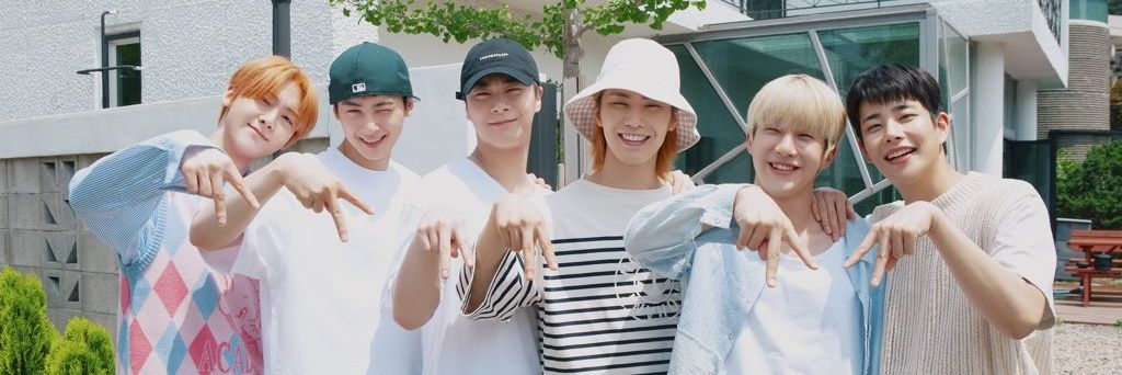 leilaofastro's profile banner image