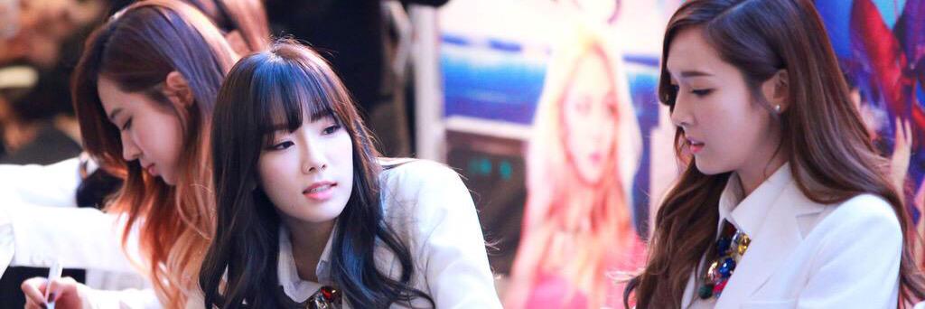 _nanoeyneay's profile banner image
