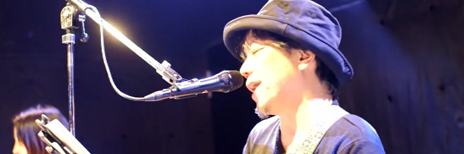 robotarobo's profile banner image