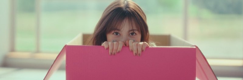 生 田 絵 梨 花 banner