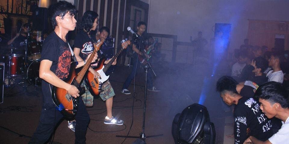 POC_OFFICIAL's profile banner image