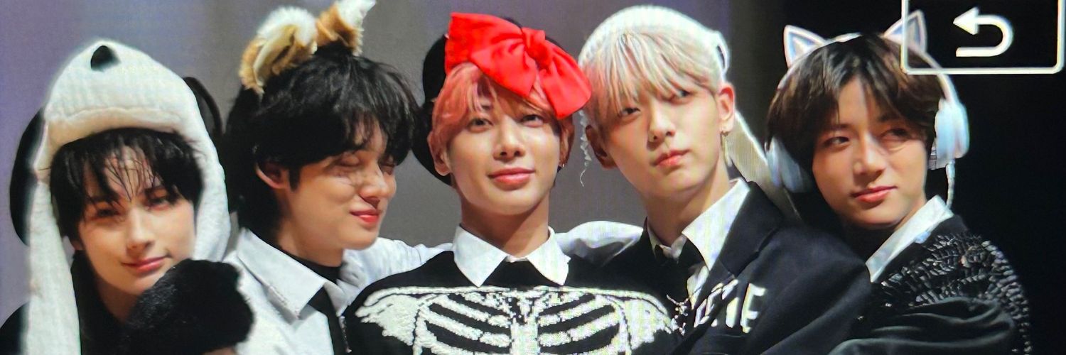 yeonjeons's profile banner image
