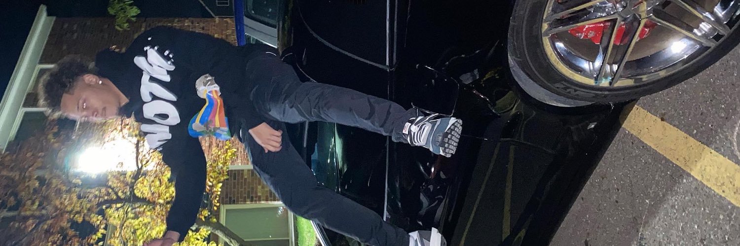 DrewSiims's profile banner image