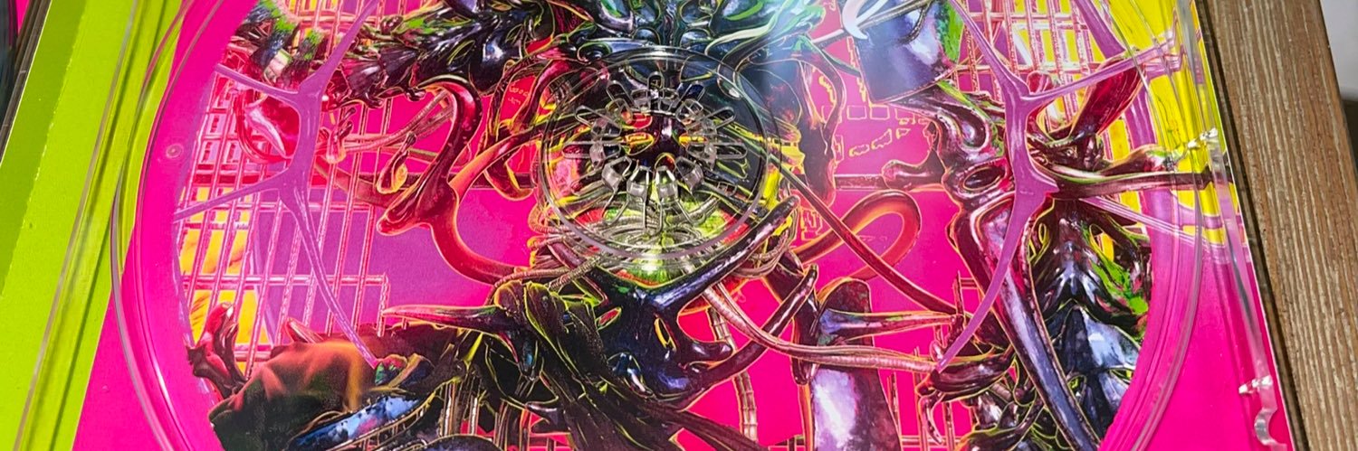 PopCraveo's profile banner image