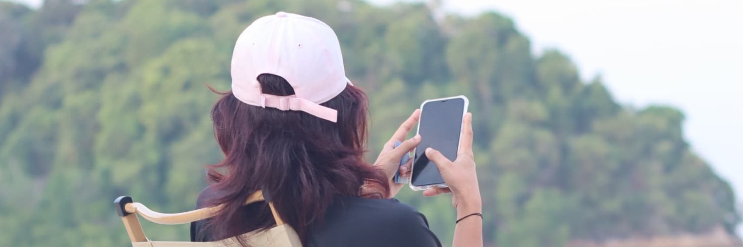 nellynonoi's profile banner image