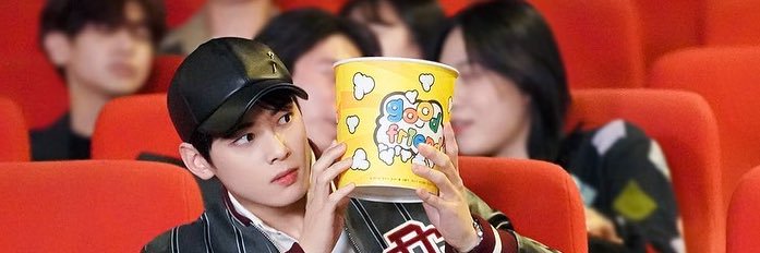 leesuholooped's profile banner image