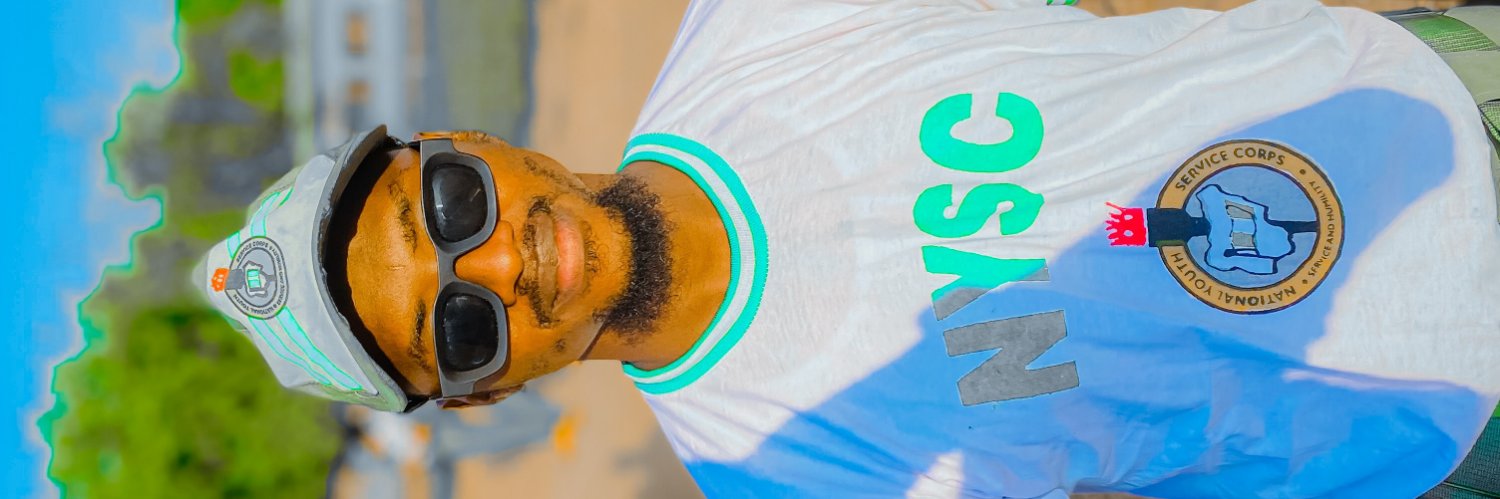 Sanuskhan's profile banner image