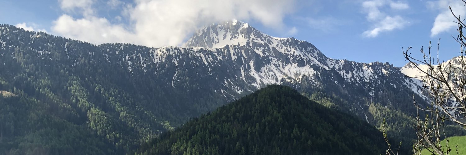 هند الخليفة banner