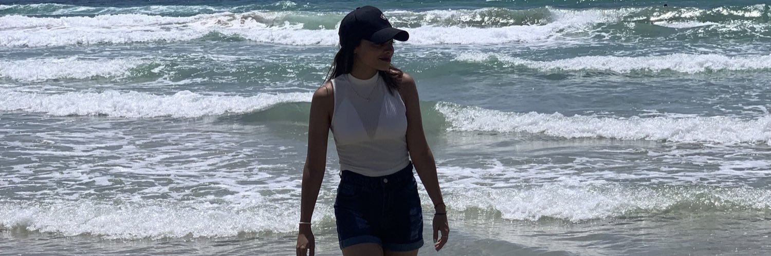 valeriabcb's profile banner image