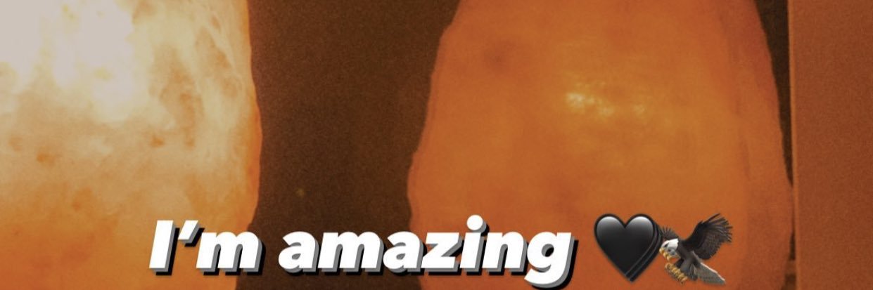 LOL's banner