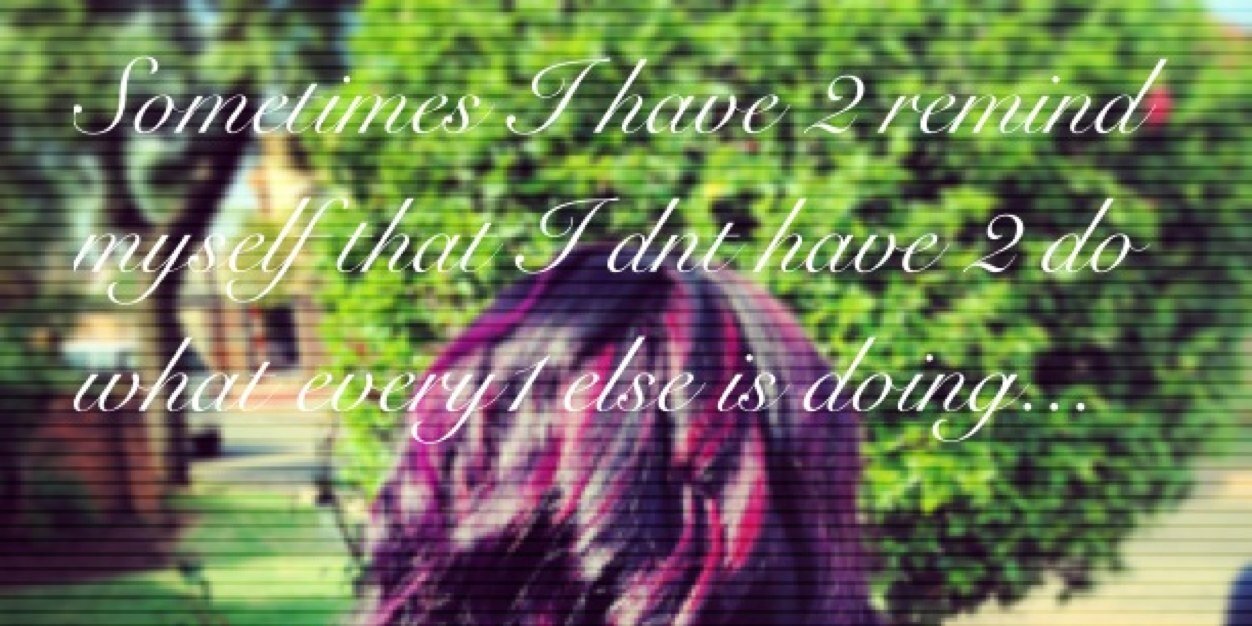 Thirelle's profile banner image