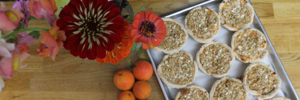 Eat at Bench Kitchen banner