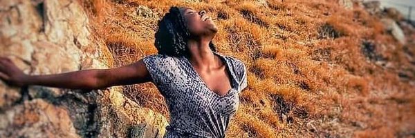 IsabelTiwa Profile Banner