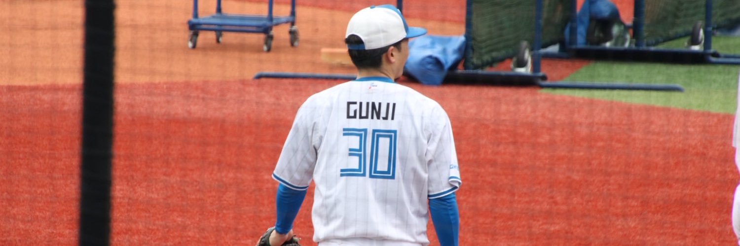 27ugug27's profile banner image